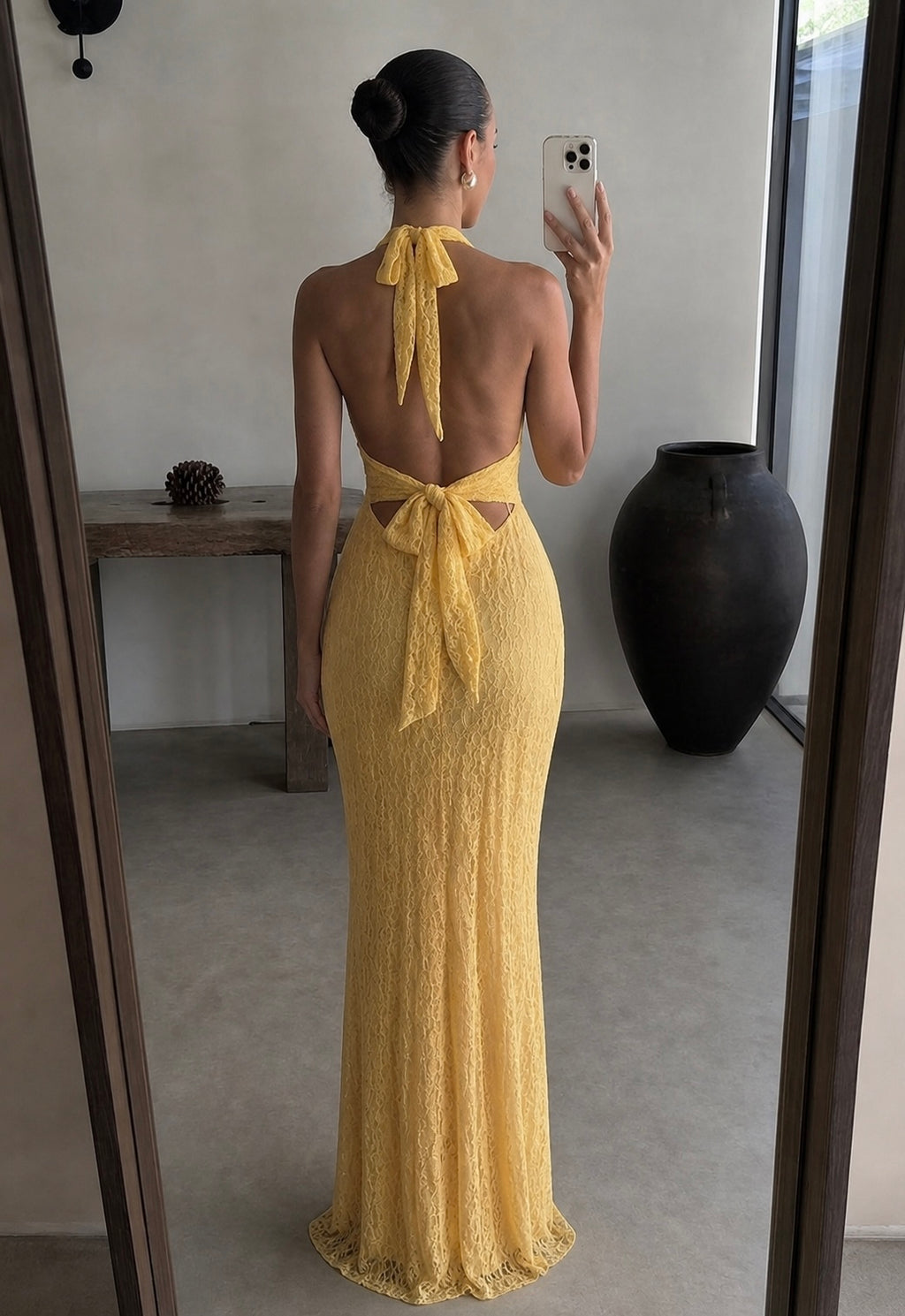 Rückenfreies Spitzenkleid - NURA
