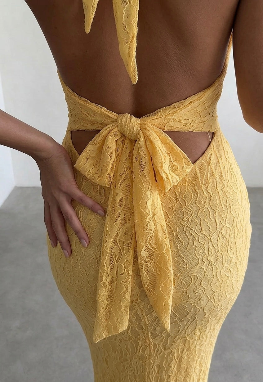 Rückenfreies Spitzenkleid - NURA